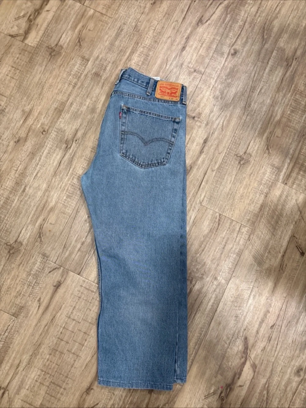 Levi's Men's Light Blue Straight‑Leg Jeans with Leather Patch - Picture 2 of 9